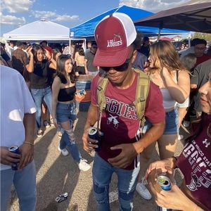 Meet your Posher, Colin